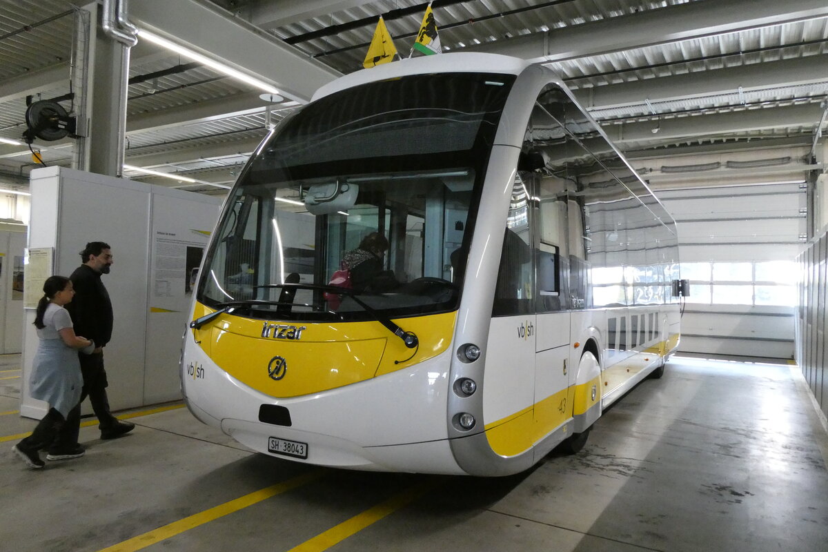 (286'084) - VBSH Schaffhausen - Nr. 43/SH 38'043 - eIrizar am 11. April 2026 in Schaffhausen, Regionalbusgarage