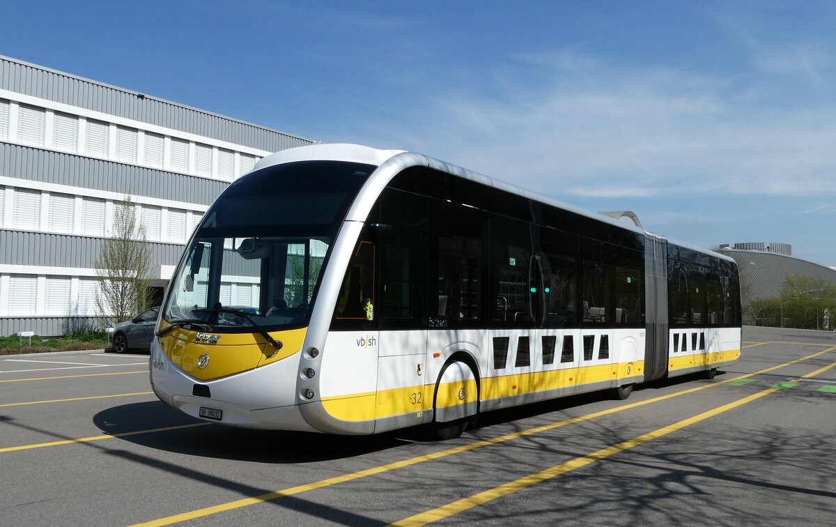 (286'093) - VBSH Schaffhausen - Nr. 32/SH 38'032 - eIrizar am 11. April 2026 in Schaffhausen, Busdepot