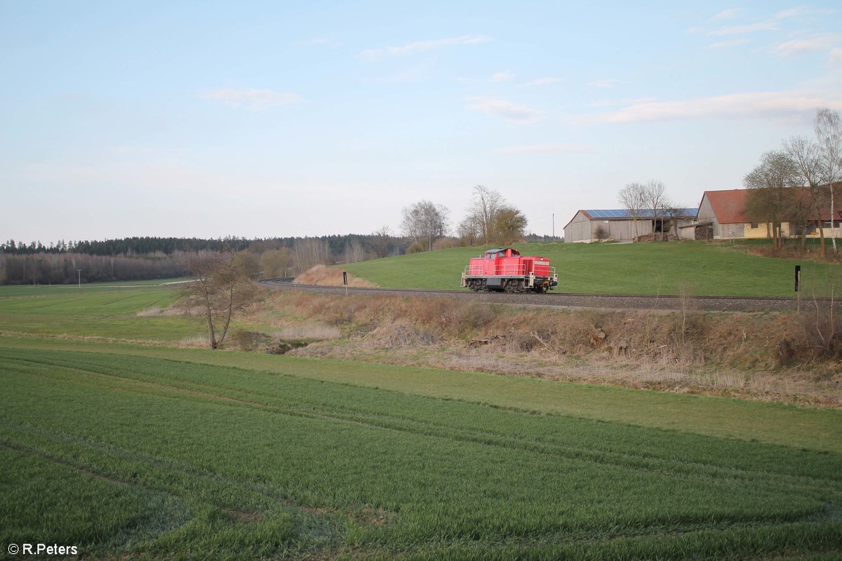 294 662-2 als Lz fahrt gen Süden bei Reuth bei Erbendorf. 28.04.21