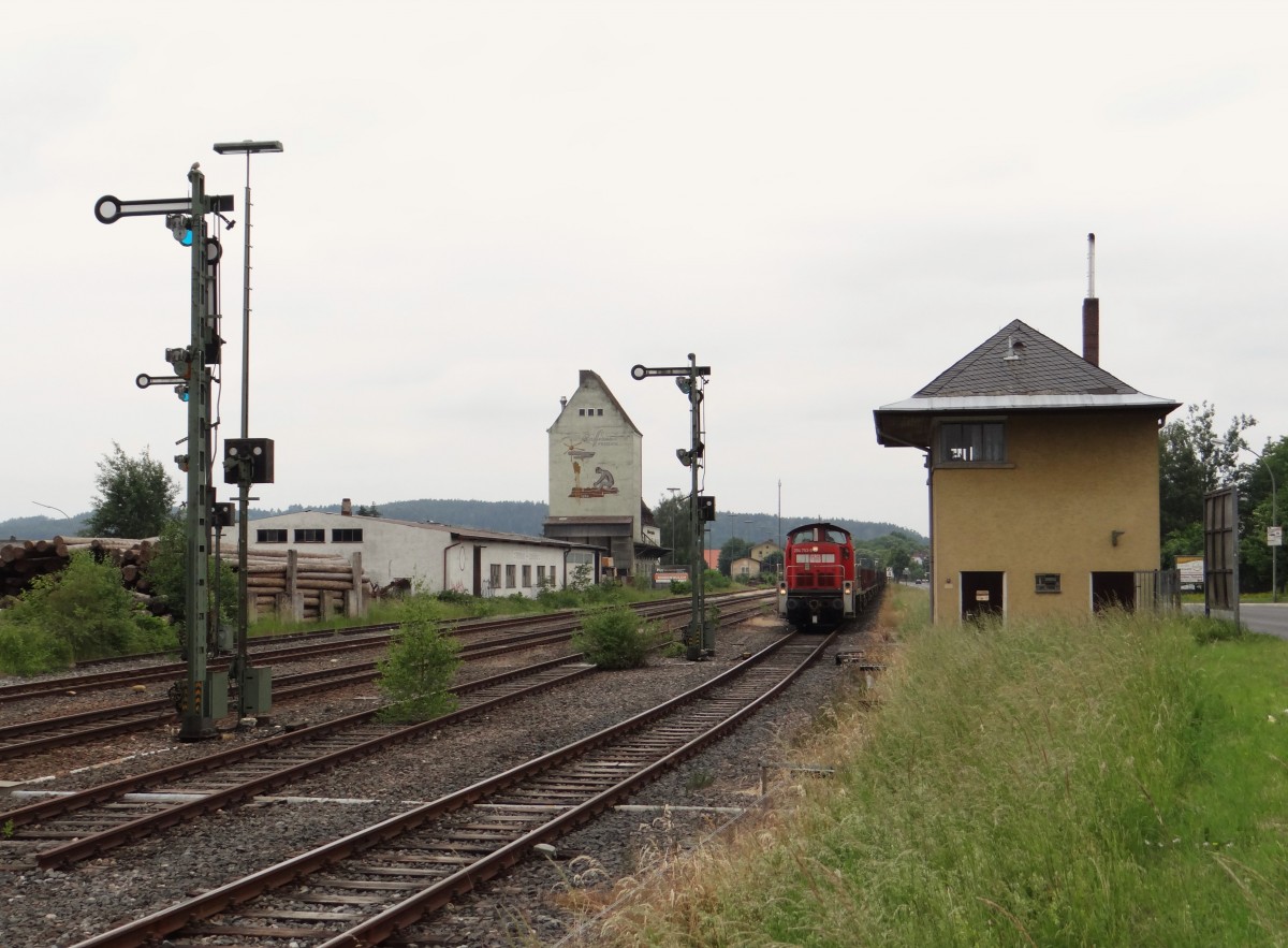 294 753-9 zu sehen am 15.06.15 in Pressath.	
