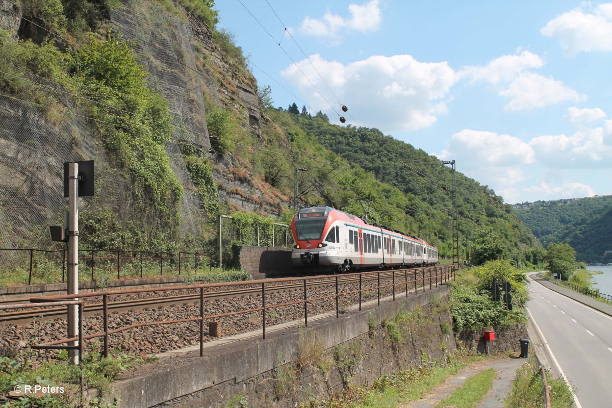 401 als SE25020 Frankfurt/Main - Neuwied bei Bahnübergang Niederthal. 15.07.14