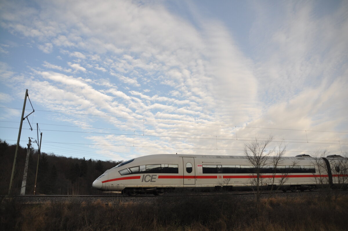 403 002-9 bei Urspring am 21.11.2009.
