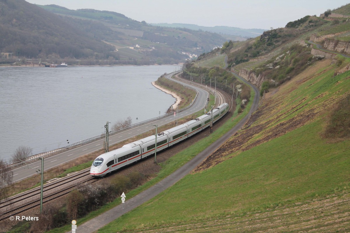 407 517 Velaro bei der Blockstelle Bodenthal rechts rheinisch richtung Koblenz. 21.03.14