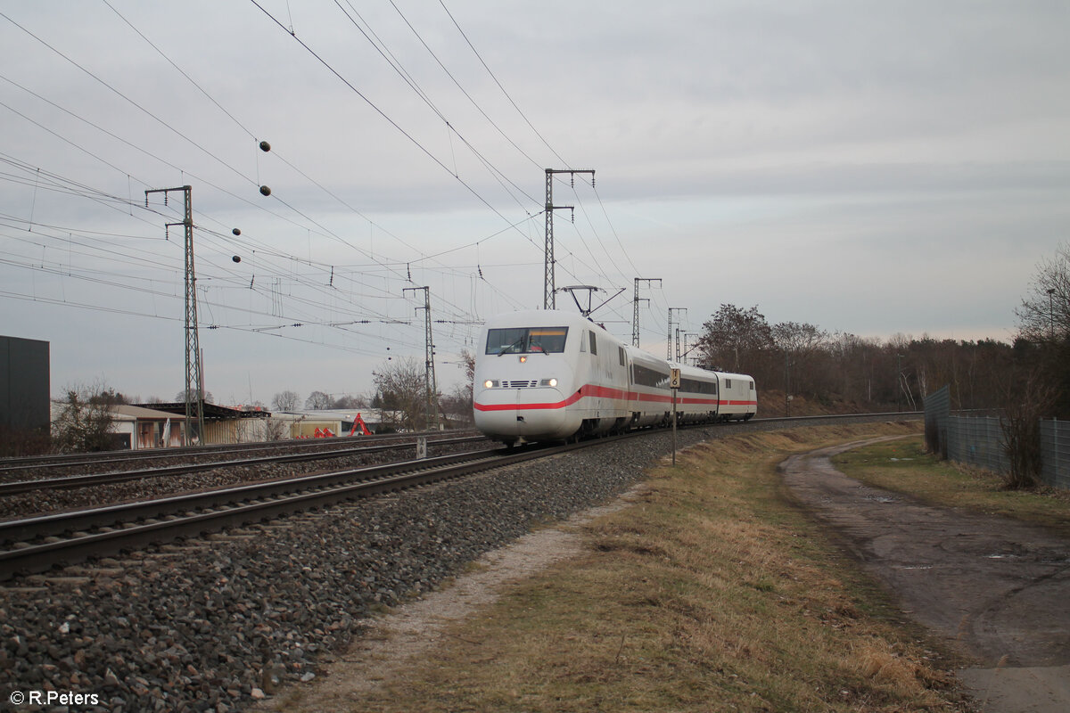 410101 / 410 102 in der Treuchtlinger Kurve in Nürnberg Hohe Marter.30.01.24