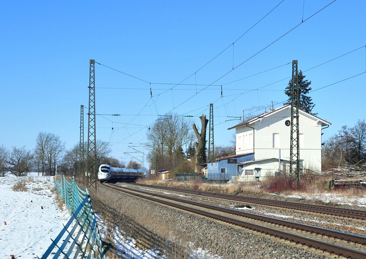 411 056-5  Waren Müritz  als ICE 23 Dortmund - Wien bei Moosham. 13.02.21