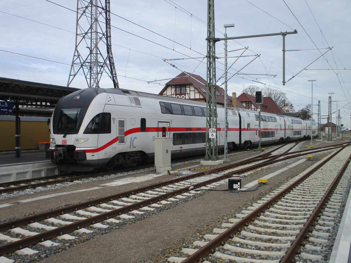 4110 610 vor der Abfahrt nach Dresden,am 20.Februar 2021,in Warnemünde.