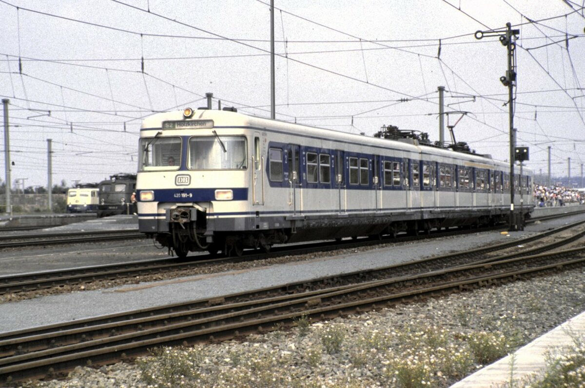 420 191-9  bei der Jubiläumsparade 150 Jahre Deutsche Eisenbahn in Nürnberg am 14.09.1985.