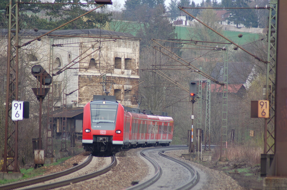 425 309-2 bei der Bundesfestung in Ulm am 13.04.2008.