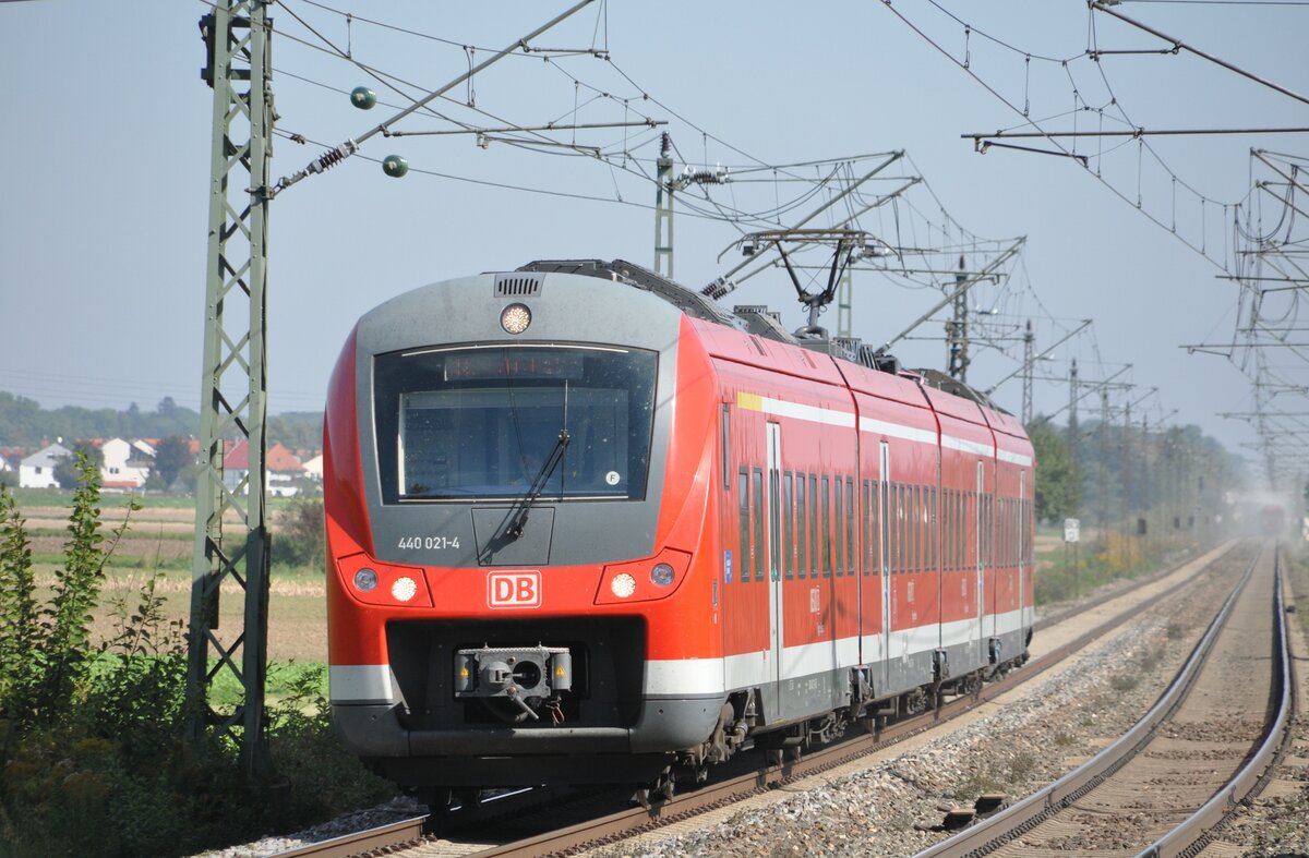 440 021-4 Fugger-Express in Neu-Ulm Pfuhl am 03.10.2012.