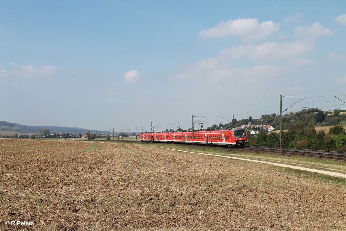 440 525-5 und 440 323-4 als RB 58155 Würzburg - Treuchtlingen kurz vor ihrem Ziel. 24.09.16