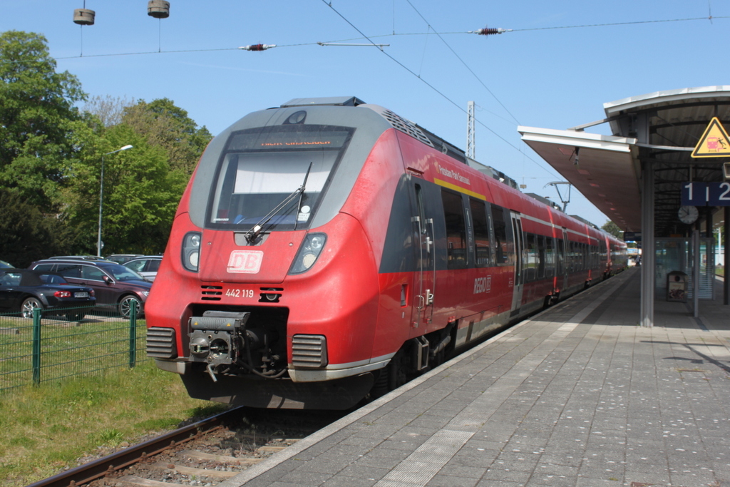 442 119-4 stand am 19.05.2019 als RE 18491 von Warnemünde nach Berlin Hbf in Warnemünde.