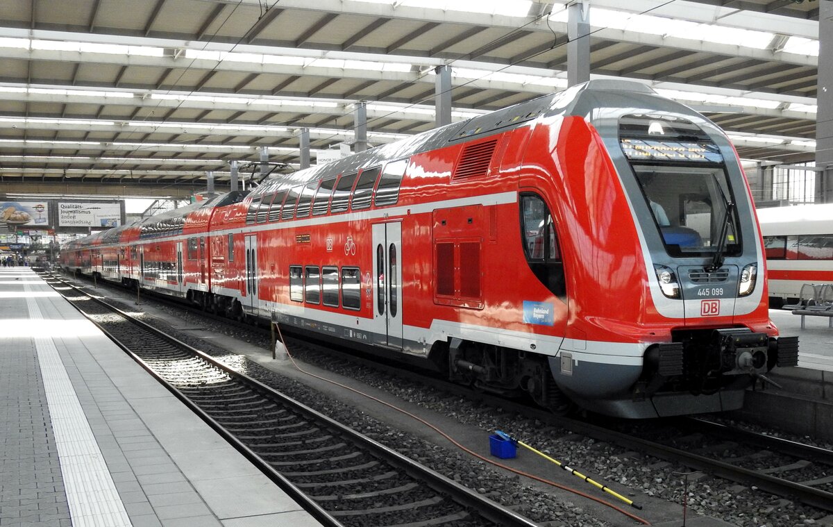 445 099 in M�nchen Hbf am 09.06.2019.