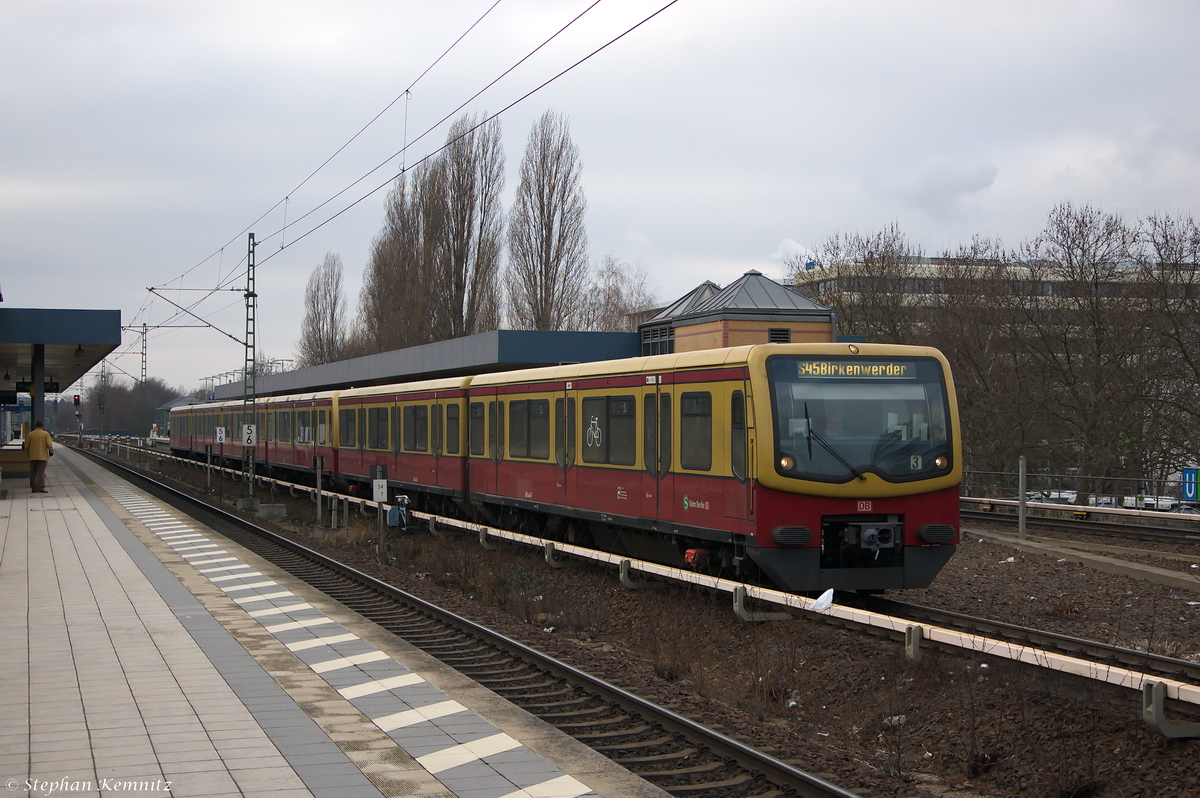 481 449-7 S-Bahn Berlin als S45 (S 45068) von Berlin-Schönefeld Flughafen nach Birkenwerder(b Berlin), bei der Ausfahrt aus Berlin Jungfernheide. 24.01.2015