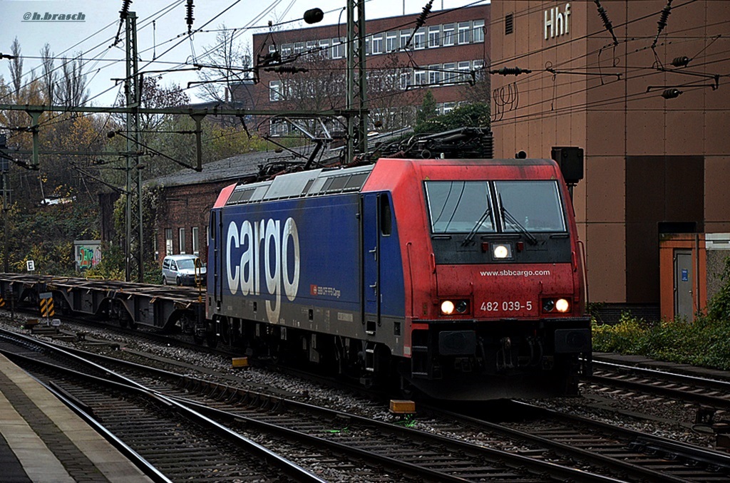 482 039-5 zog einen leeren containerzug durch hh-harburg,29.11.14