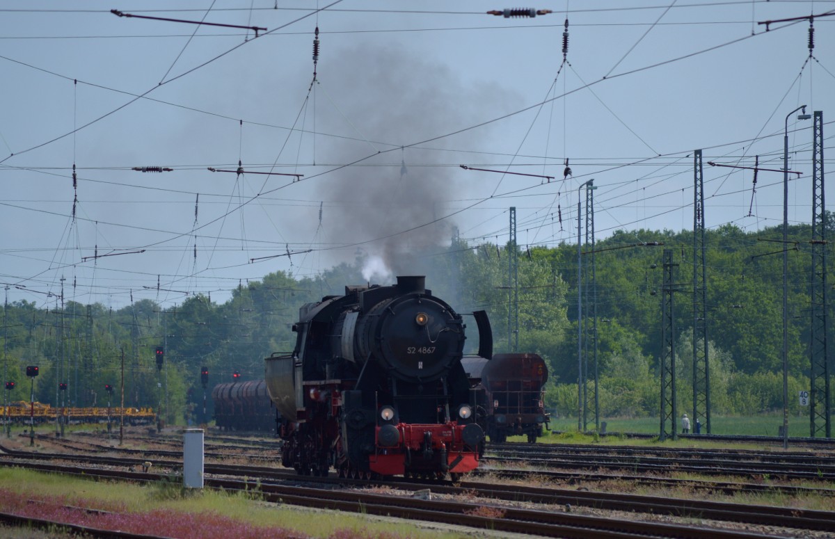 52 4867 (HEF) bei einer Testfahrt auf dem Bahnhof Darmstadt-Kranichstein am 14.05.2015