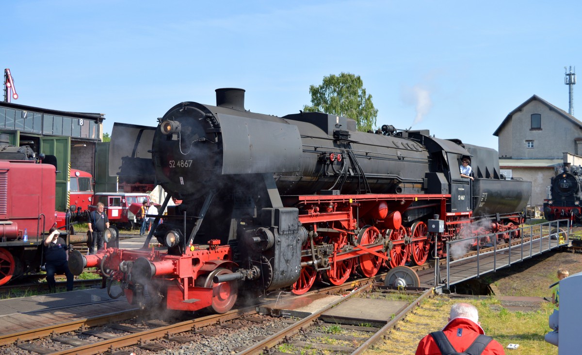 52 4867(HEF) bei rangierarbeiten am 14.05.2015 in Darmstadt Kranichstein.