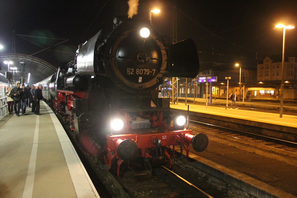 52 8079-7 in Halle Hbf(Saale)am 29.M�rz.2014