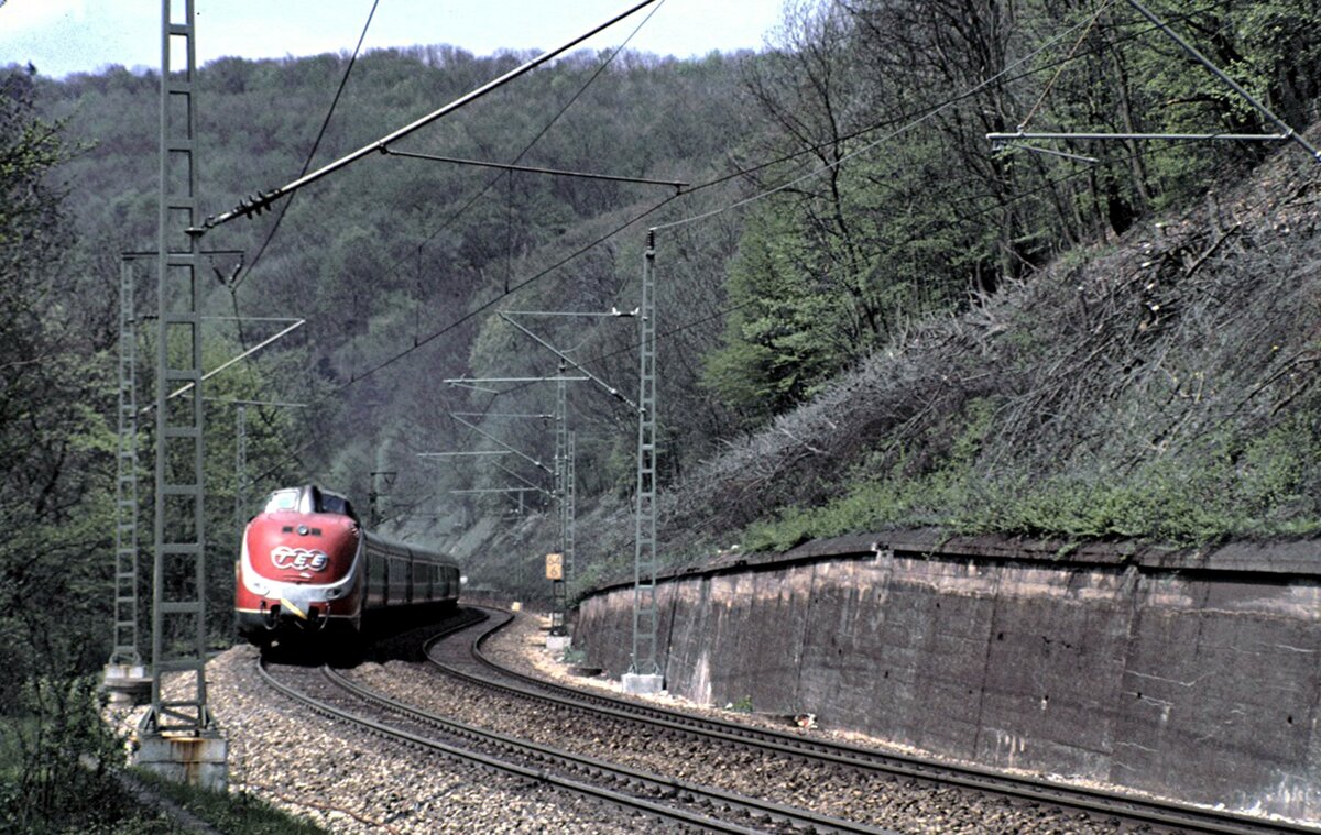601 TEE Alpen-See-Express auf der Geislinger Steige im Mai 1991.