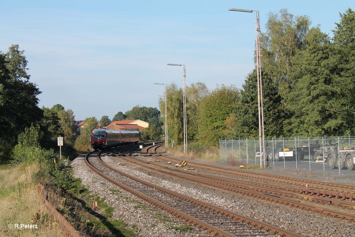 610 012 als RE 3697 Hof nach Regensburg in Wiesau. 24.09.13