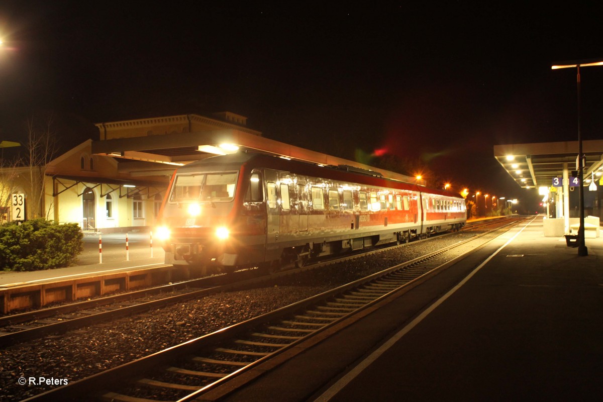 610 013 mit dem RE 3699 Hof - Regensburg in Wiesau/Oberpfalz. 24.10.13 Version 1