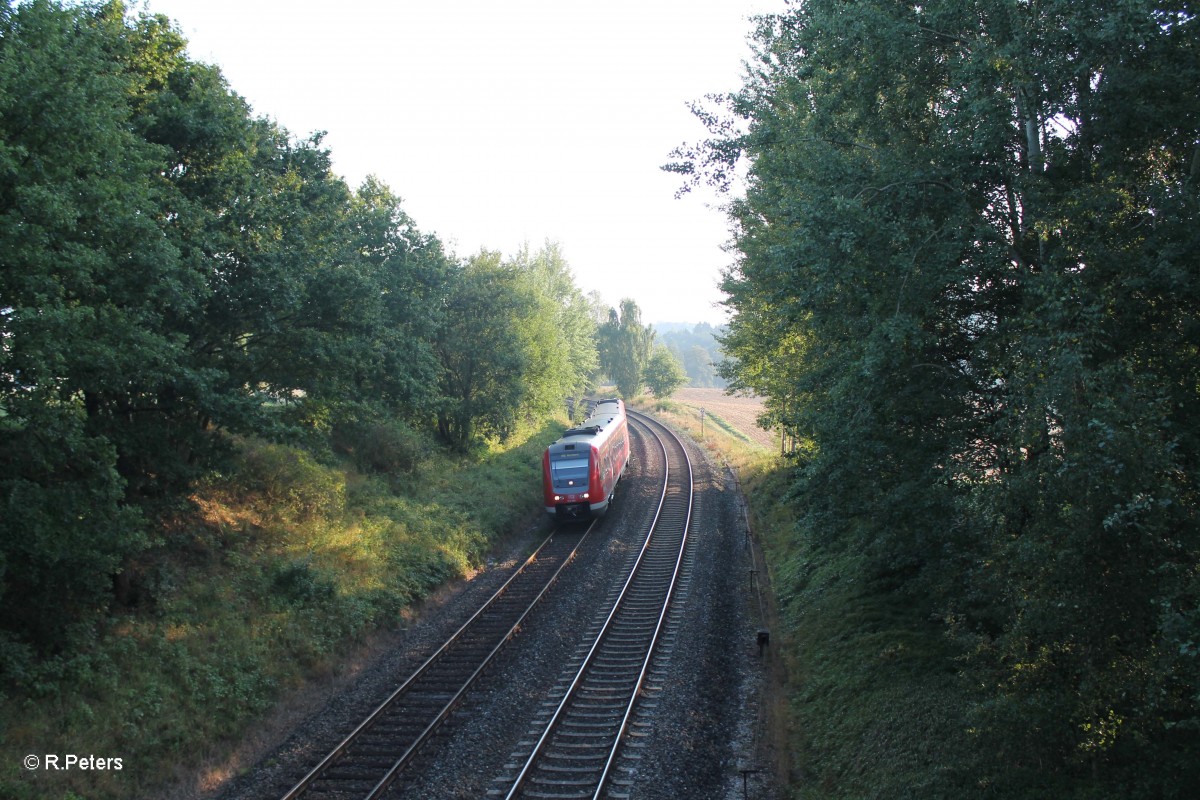 612 064 als Franken-Sachsen-Express in Reuth in Erbendorf. 30.08.13