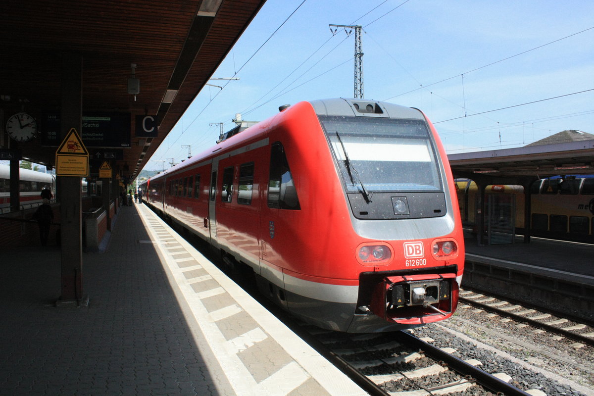 612 178/678 mit 612 600/100 im Bahnhof G�ttingen am 8.5.20
