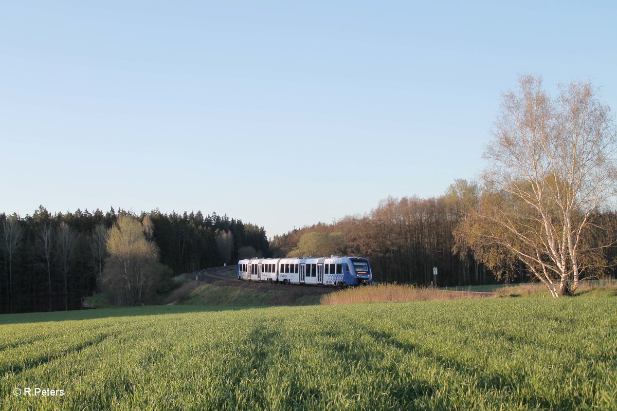 622 409 als OPB79747 marktredwitz - Schwandorf bei Oberteich. 20.04.16