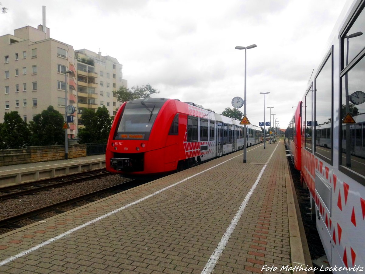 622 527 / 027 verl�sst den Bahnhof Bad D�rkheim am 30.5.16