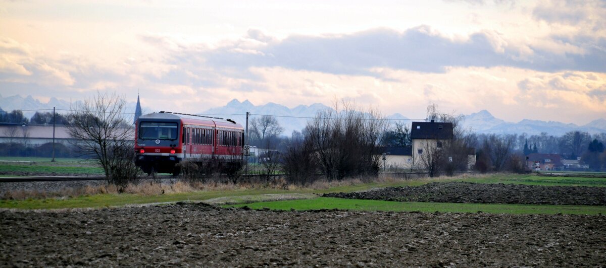 629 340-0 bei Jedesheim am 29.11.2009. Zur Wetterlage: es ist Fön, die Berge im Süden sind gut zu sehen.