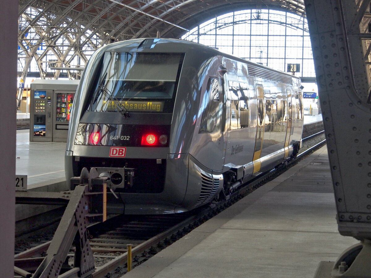 641 032  Der Geithainer  auf Betriebsausflug im Leipziger Hbf am 23.07.2019. Das Fahrzeug gehört zu 4 umgebauten Alstom Coradia A TER Fahrzeugen auf der Leipzig-Geithainer Strecke.