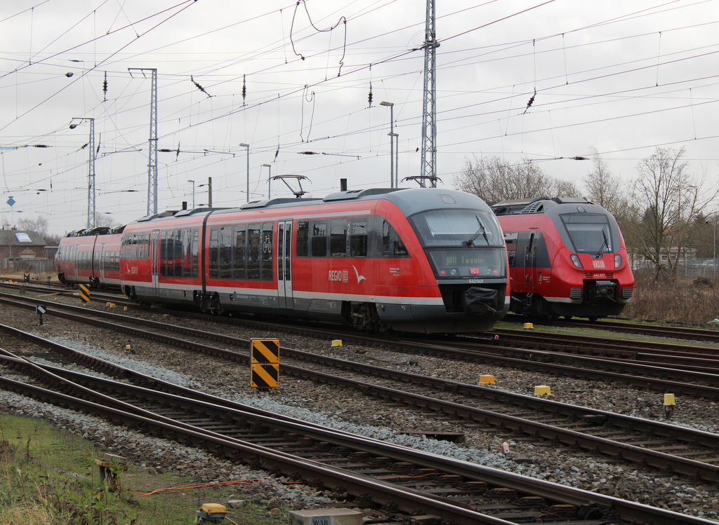 642 049 als RB11(Wismar-Tessin)bei der Ausfahrt im Rostocker Hbf.31.01.2020