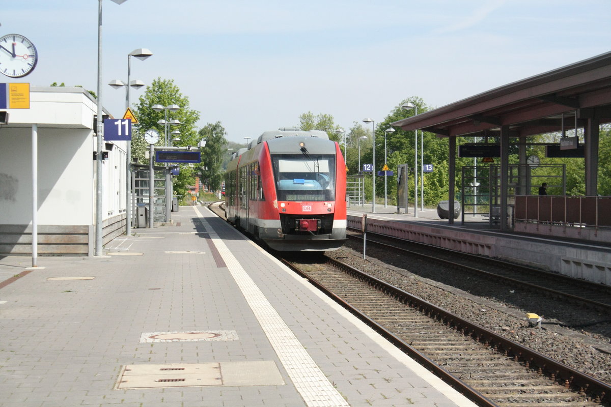 648 260/760 als RB80 mit ziel G�ttingen im Bahnhof Northeim(Han) am 8.5.20