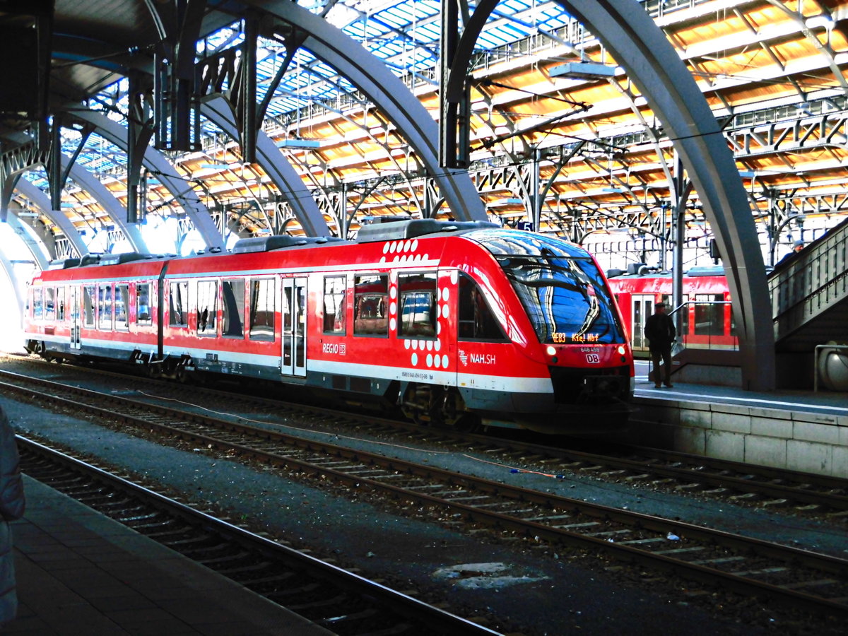 648 459/959 steht als RE83 mit ziel Kiel Hbf im L�becker Hbf am 7.1.18