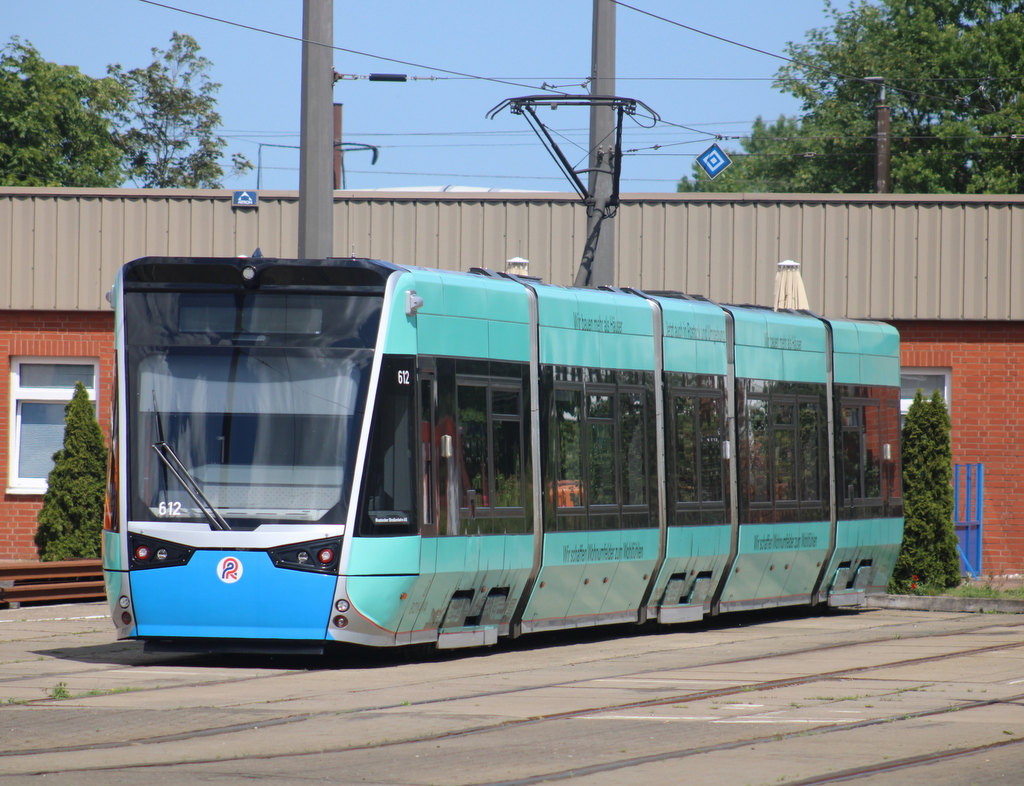 6N-2 Wagen 612 stand am Nachmittag des 10.06.2022 auf dem Betriebshof der Rostocker Straßenbahn AG.