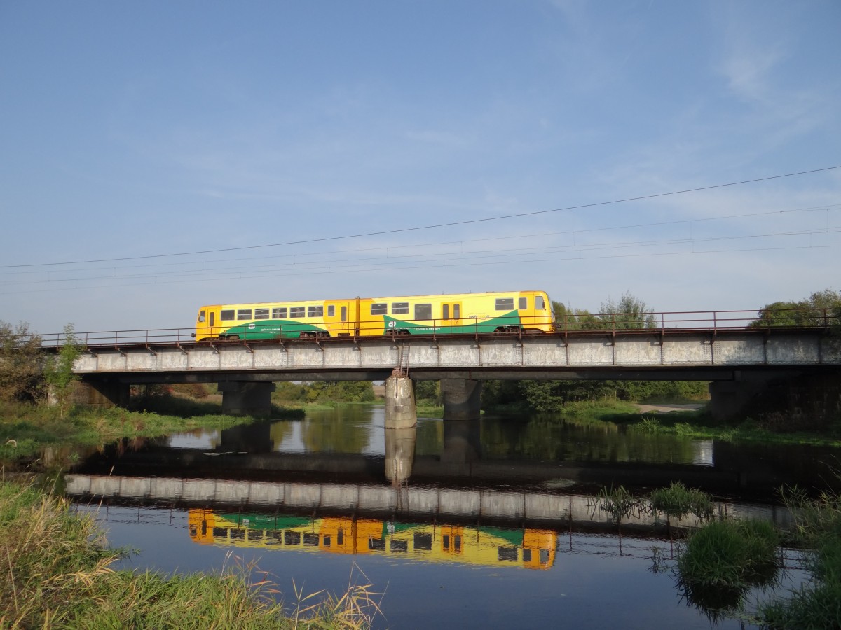 814 034 rollt am 08.10.13 in Jindrichov Richtung Cheb. 
