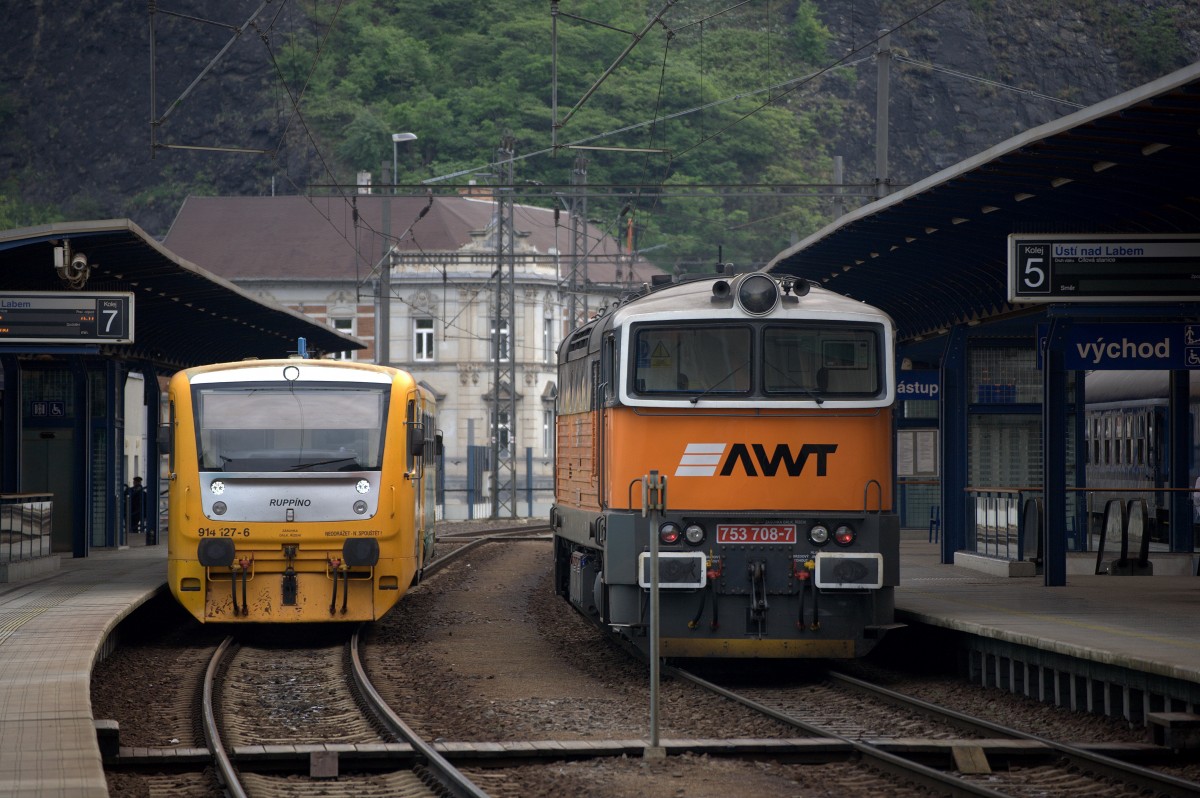 914 127-6 und 753 708-7 (Taucherbrille) in Usta nad Labem.30.05.2014 08:23 Uhr. 