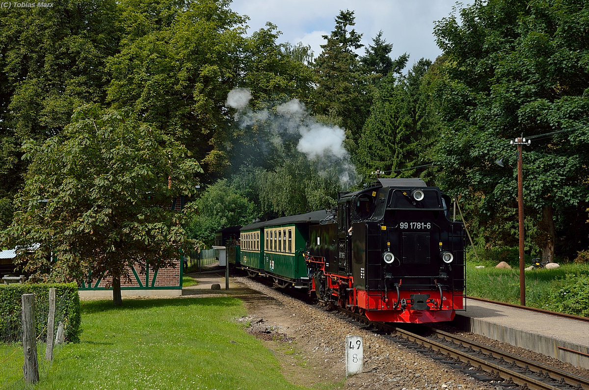 99 1781-6 mit P 225 bei der Durchfahrt durch Garftitz am 19.07.2016