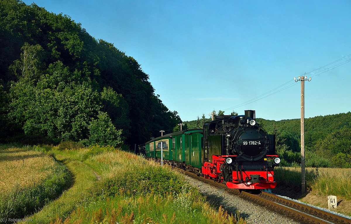 99 1782-4 mit P 110 kurz vor Seelvitz am 22.07.2016