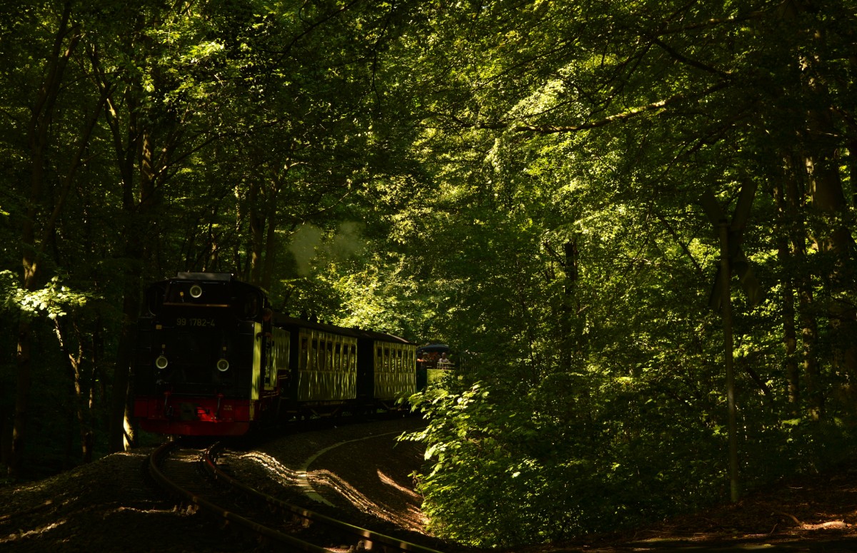 99 1782-4 rollt mit P 105 durch die Granitz Bergab Ri.Garftitz am 06.08.2015