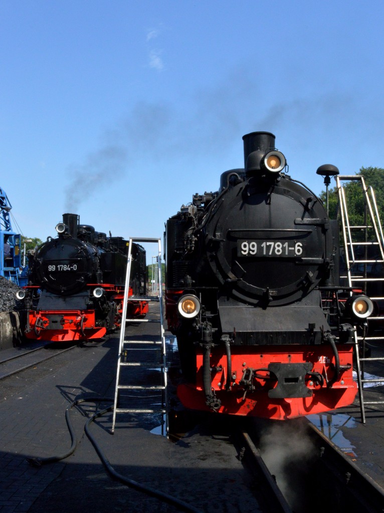 99 1784-0 lädt neue Kohle und 99 1781-6 wurde am 07.08.2015 Betriebsfertig für den nächsten Tag gemacht.