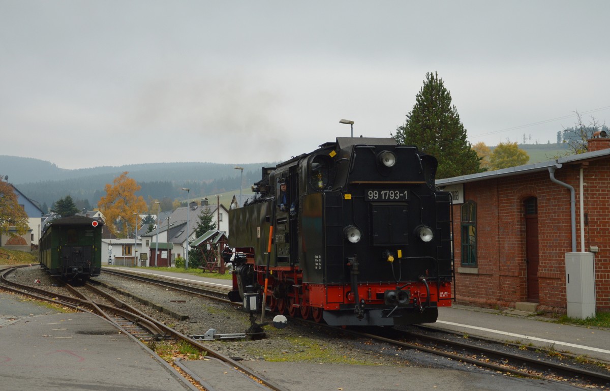 99 1793-1 beim Umsetzen in Neudorf am 25.10.2015.