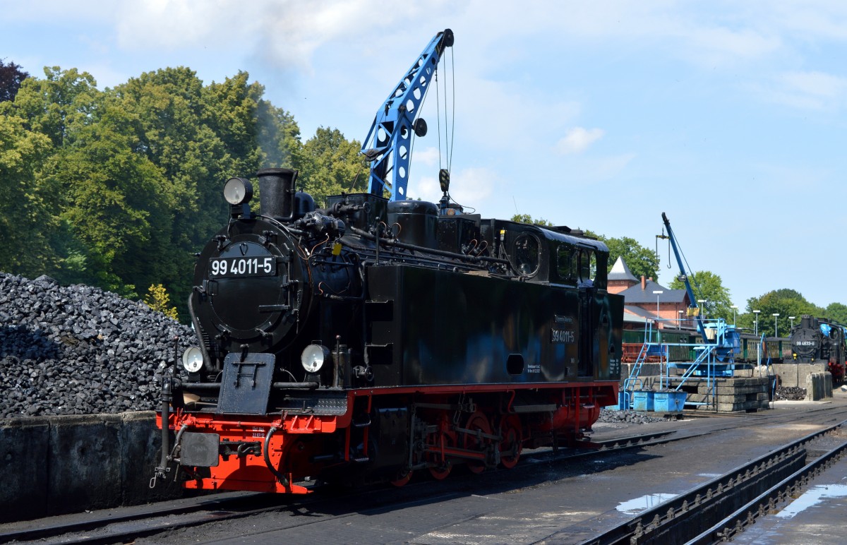 99 4011-5 stand am 02.08.2015 am Kohlebunker in Putbus.