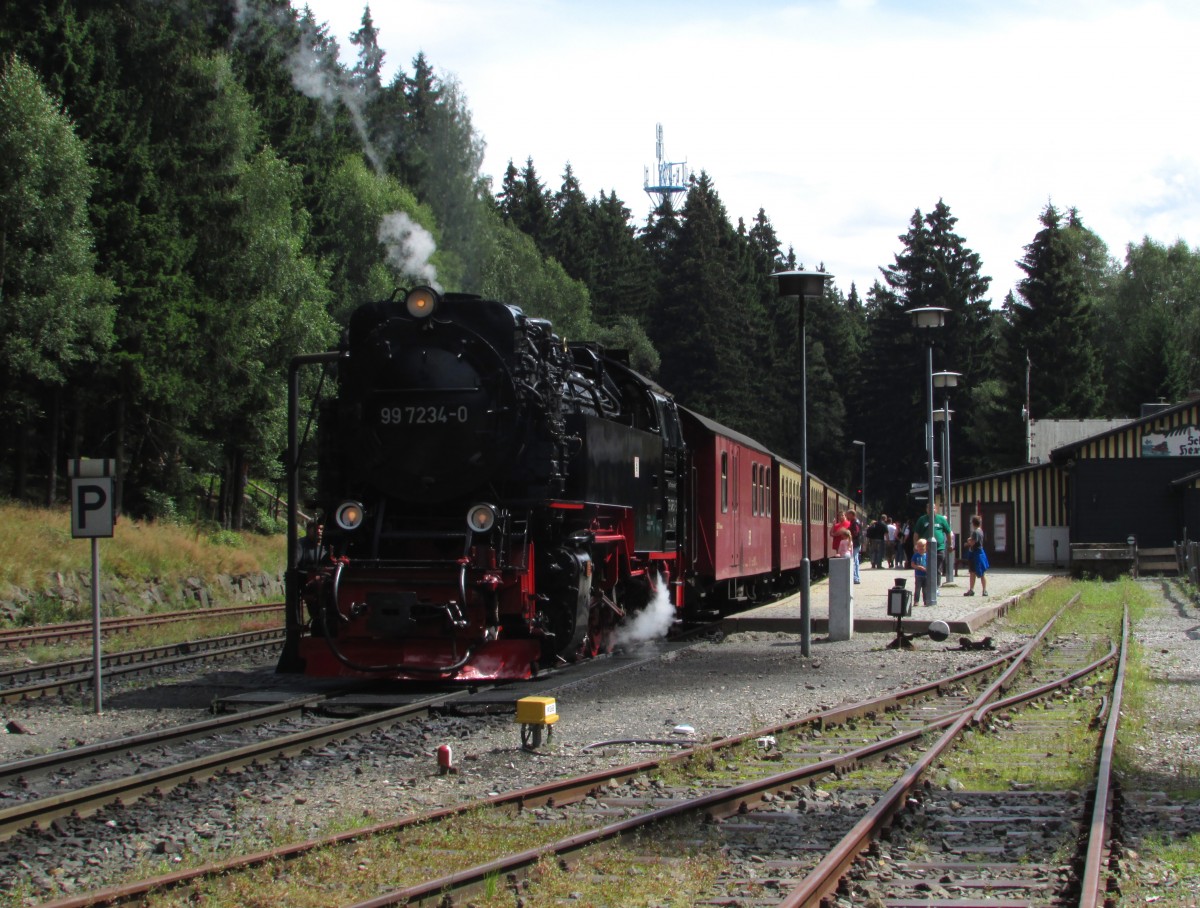 99 7234-0 stand am 13.08.2014 mit P 8920 im Bahnhof Schierke