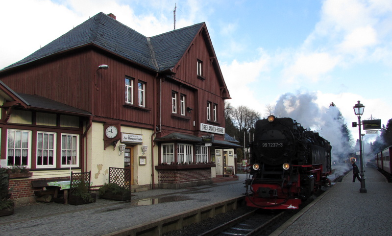 99 7237-3 beim Umsetzen in Drei Annen Hohne um 11:43 Uhr am 10.Jan.2014
