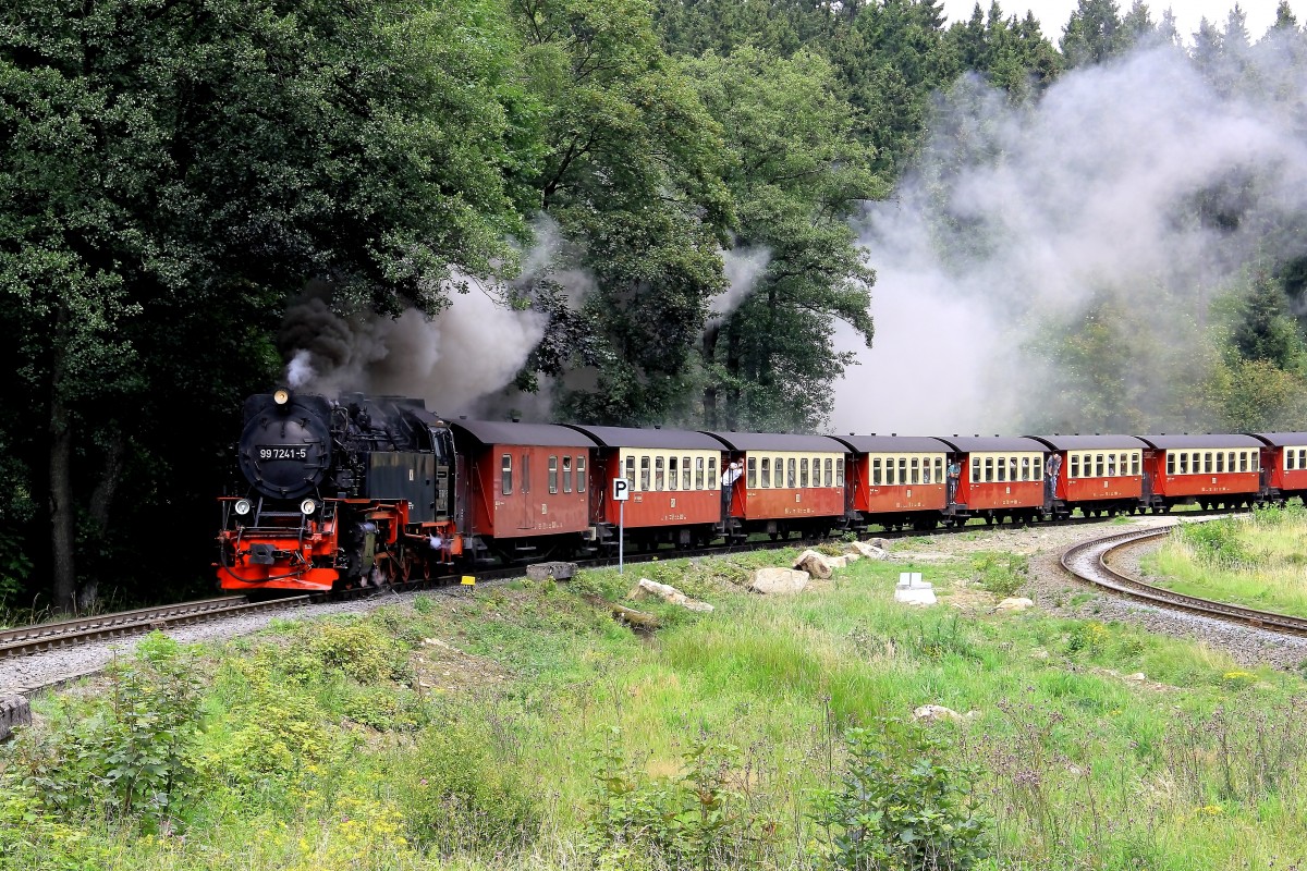 99 7241-5 am 21. August 2011 bei der Ausfahrt aus dem Bahnhof Drei Annen Hohne in Richtung Brocken.