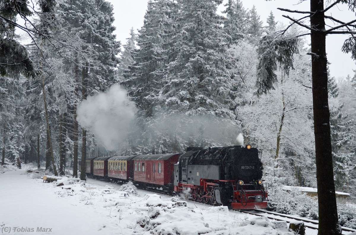 99 7247-2 bei der Einfahrt in Schierke mit N 8925 am 04.01.2016