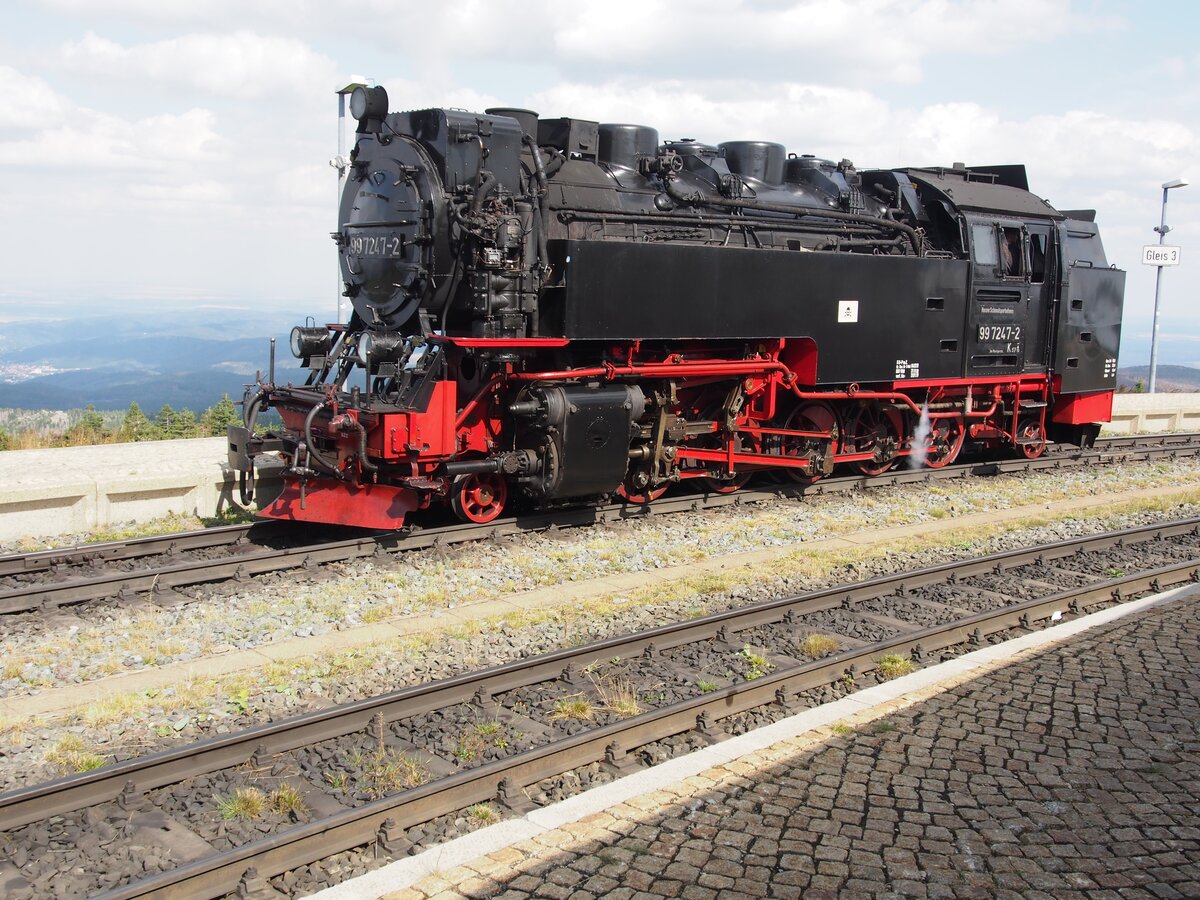99 7247-2 in der Brocken-Station am 27.07.2013.