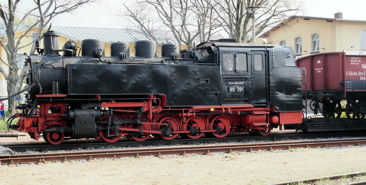 99 791 in Radebeul Ost am 12.04.2016.