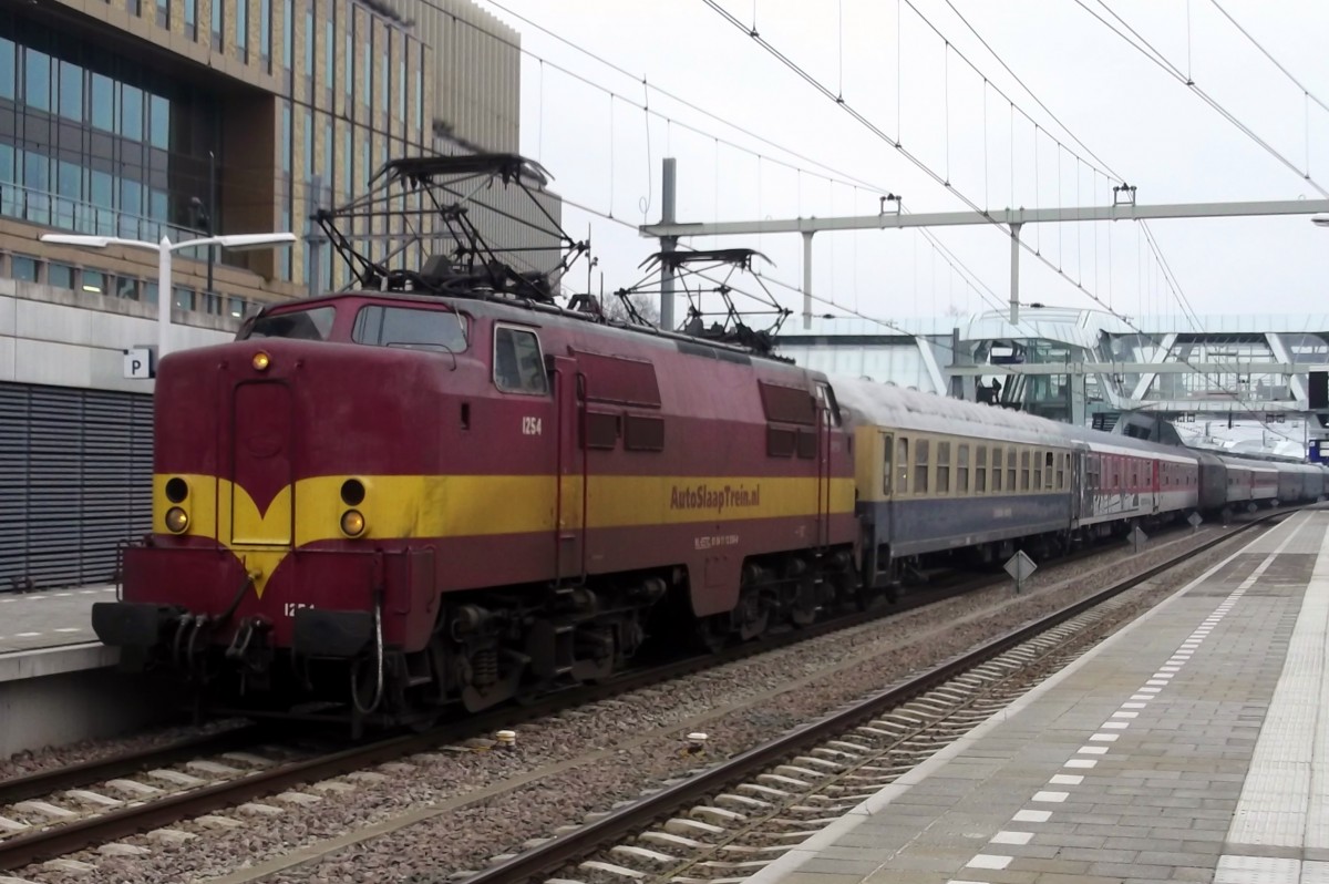 ACTS/EETC 1254 treft am 15 M�rz 2015 in Arnhem Centraal ein.