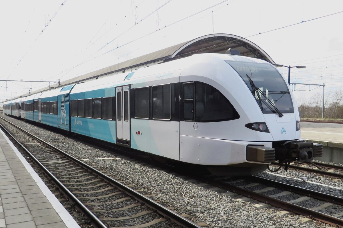 Am 12 März 2022 steht Arriva 322 in Nijmegen während ein Überführungsfahrt nach Blerick